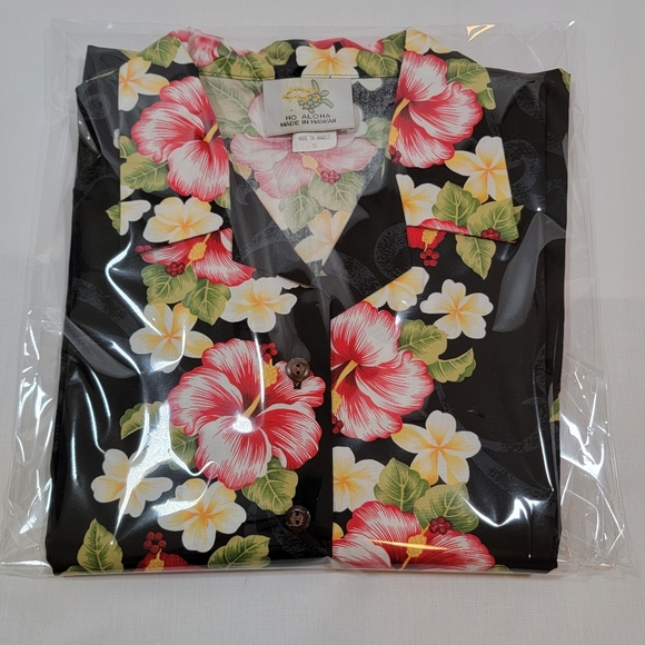 Hawaiian Ladies Aloha Shirt Fit [Plumeria Panel] Made in Hawaii. NWOT Size Small - Picture 6 of 6
